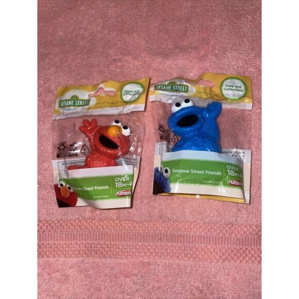 Sesame Street Elmo and Cookie Monster‎ 3in figure LOT (2) Hasbro Playskool New